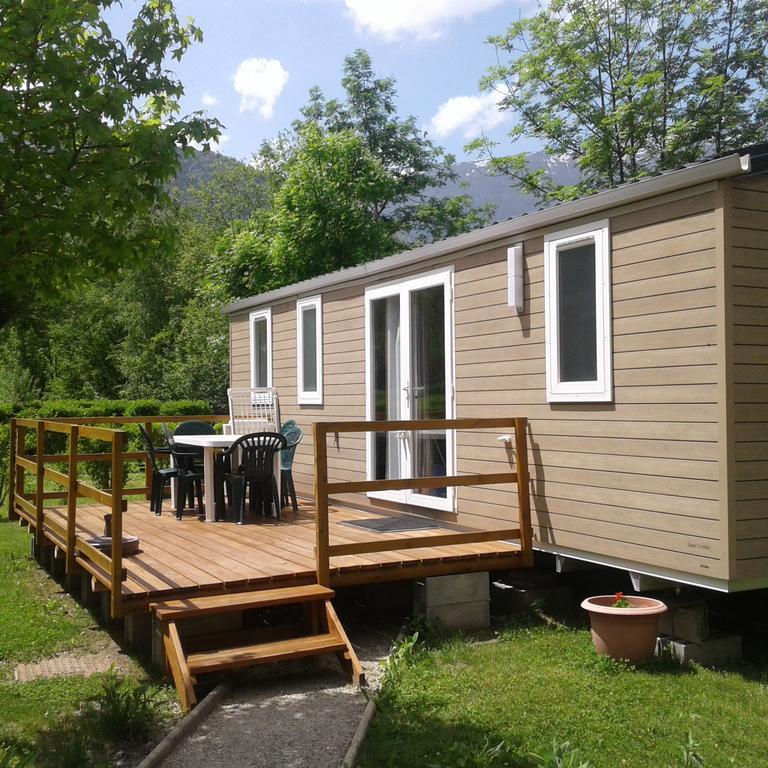 A La Rencontre Du Soleil - Camping Le Bourg-dʼOisans Exterior foto